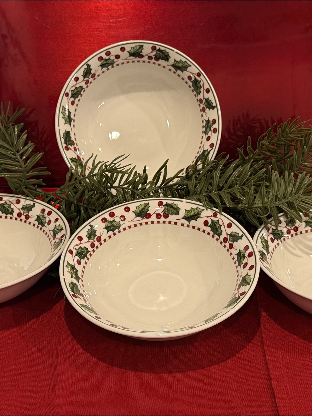 WINTER WONDERLAND 6.5" Cereal/Soup Bowls. Casual Settings by Oneida